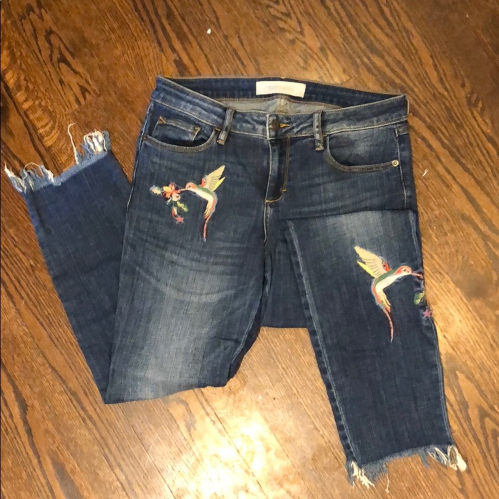 Embroidered Ankle Crop Jeans